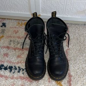 Size 7 doc martins